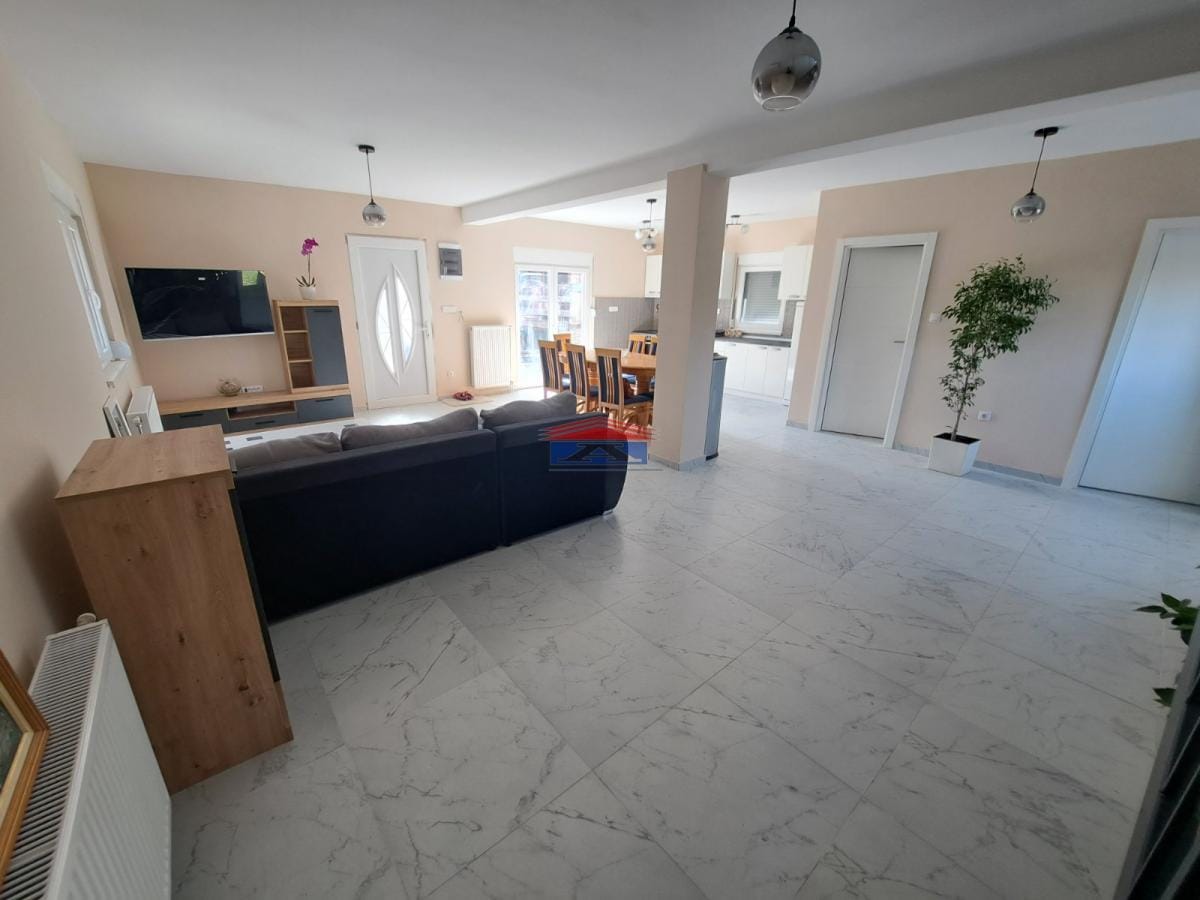 Kuća Prodaja Novi Sad  120 m2