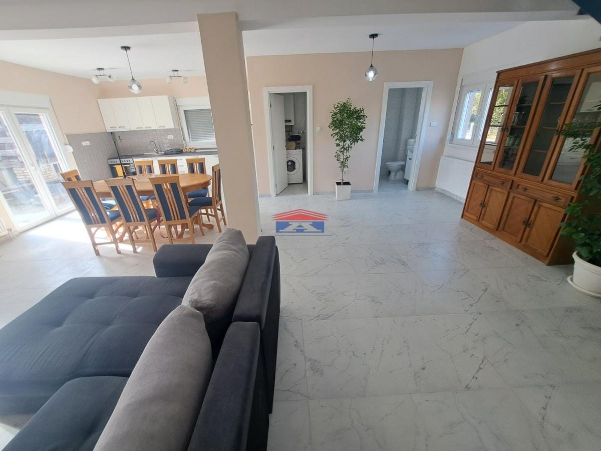 Kuća Prodaja Novi Sad  120 m2
