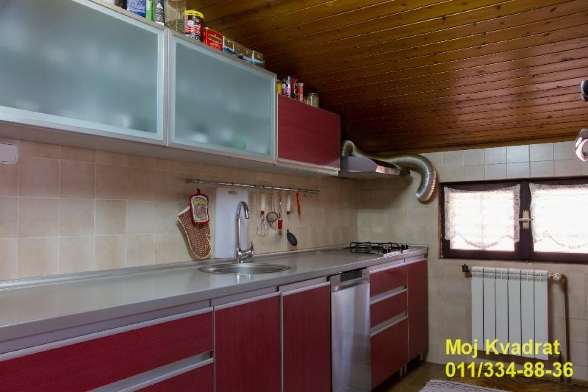 Stan Prodaja Beograd Bele Vode 177 m2