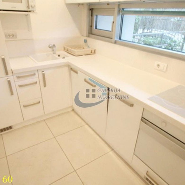 Stan Prodaja Beograd Dedinje 170 m2