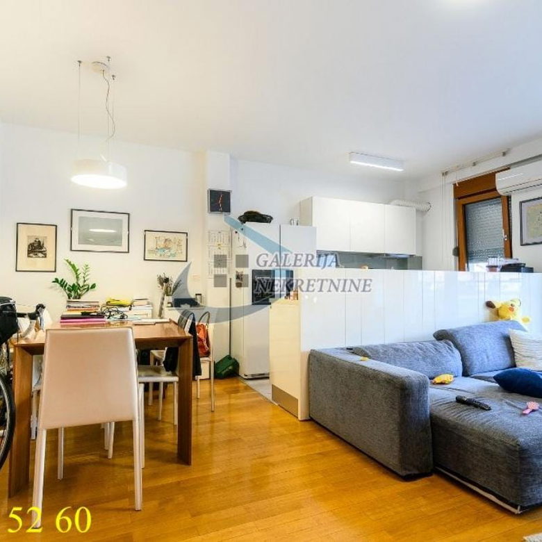 Stan Prodaja Beograd Cvetni Trg 65 m2
