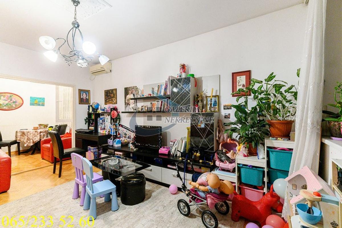 Stan Prodaja Beograd Stan Prodaja Beograd Karaburma 72 m2