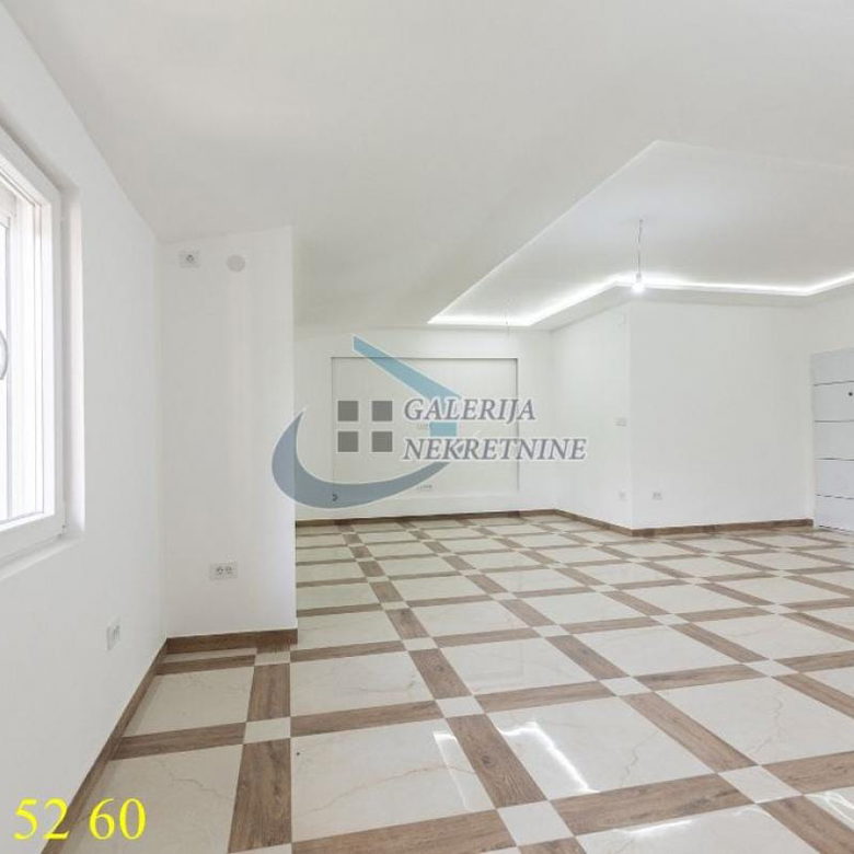 Stan Prodaja Beograd Hala Pionir 68 m2