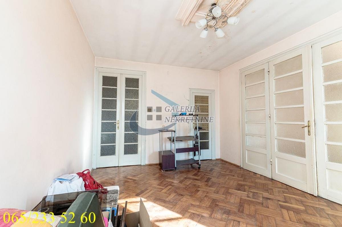 Stan Prodaja Beograd Studentski Trg 77 m2