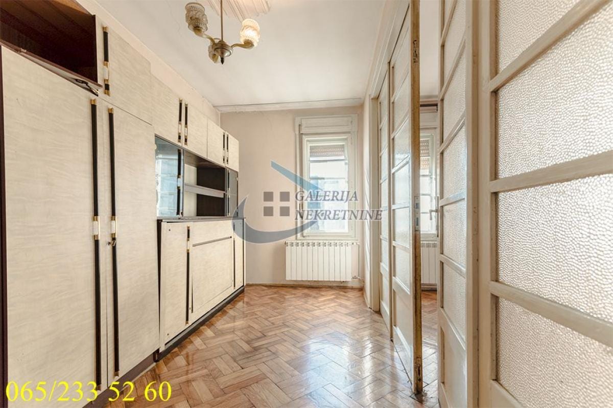 Stan Prodaja Beograd Studentski Trg 77 m2