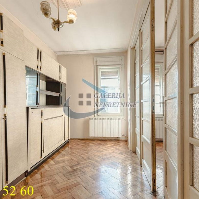 Stan Prodaja Beograd Studentski Trg 77 m2
