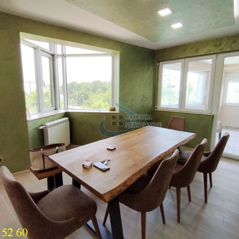 Stan Izdavanje Beograd Filmski Grad 165 m2