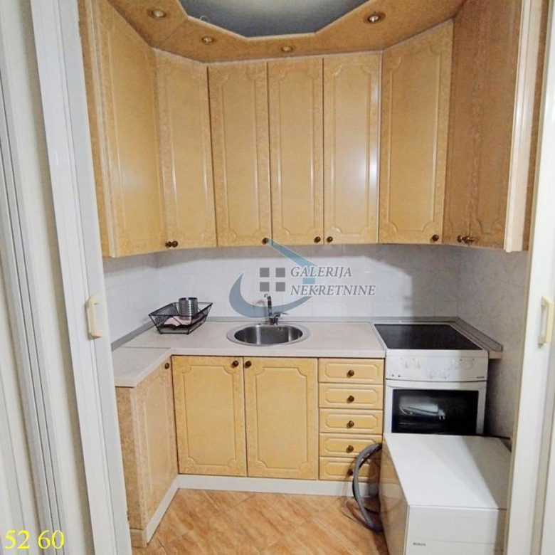 Stan Prodaja Beograd Fon 375 m2