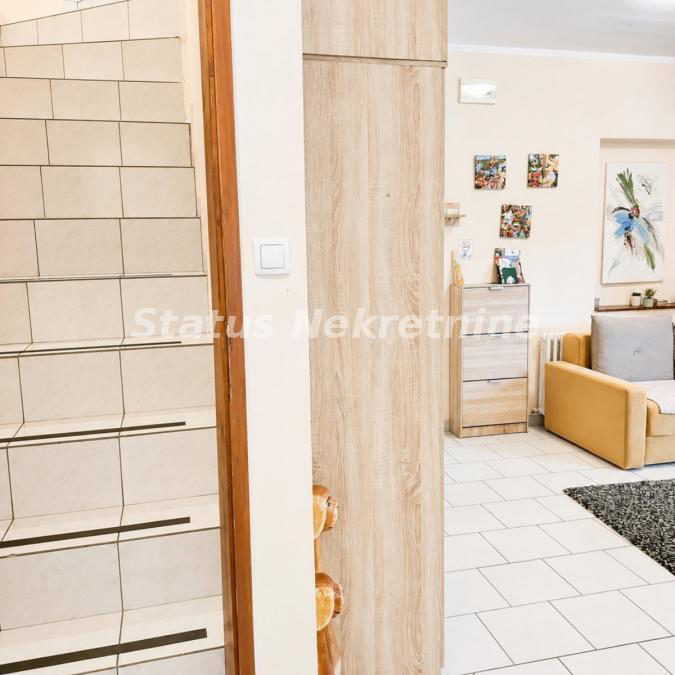 Stan Prodaja Novi Sad  50 m2