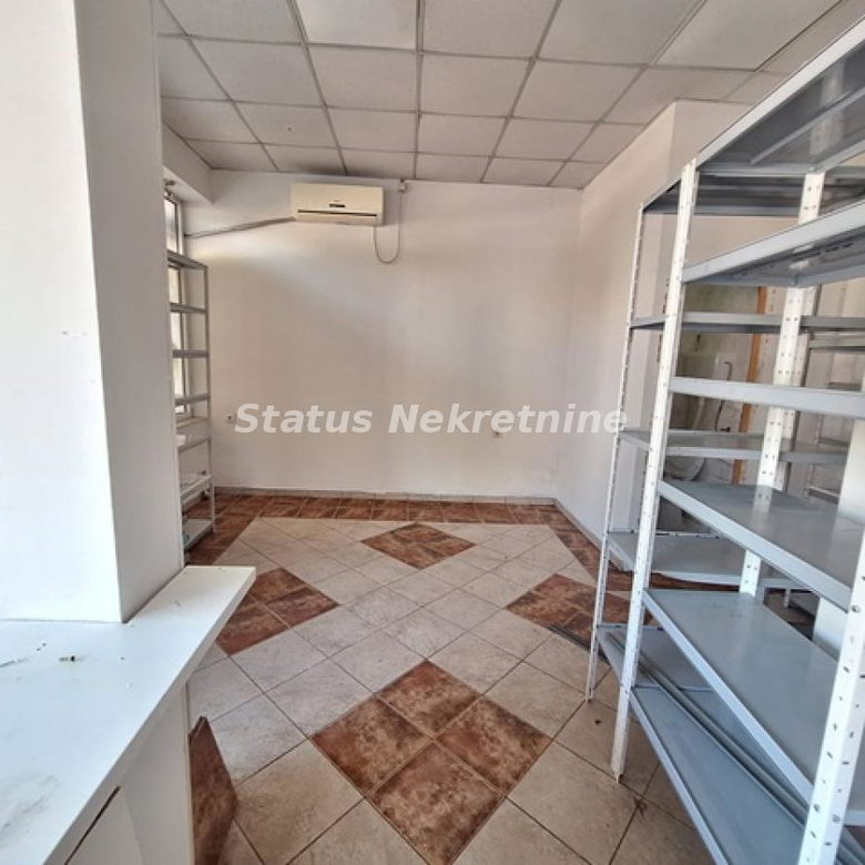 Lokal Izdavanje Novi Sad  43 m2