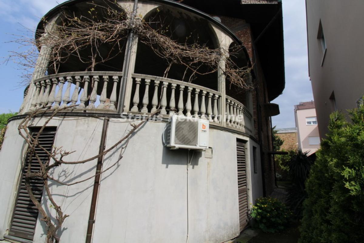 Kuća Prodaja Sremska Mitrovica  416 m2