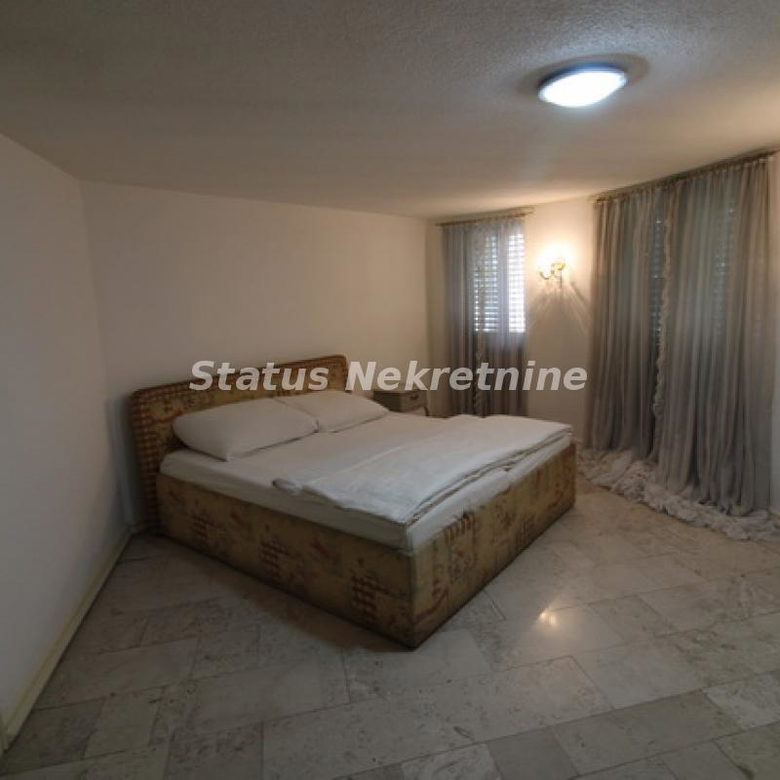 Kuća Prodaja Sremska Mitrovica  416 m2