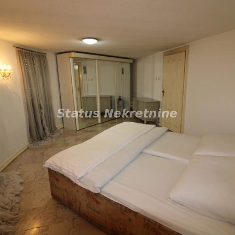 Kuća Prodaja Sremska Mitrovica  416 m2