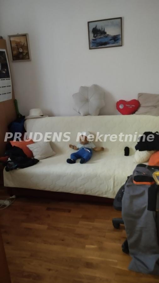 Kuća Prodaja Beograd Dobanovci 300 m2
