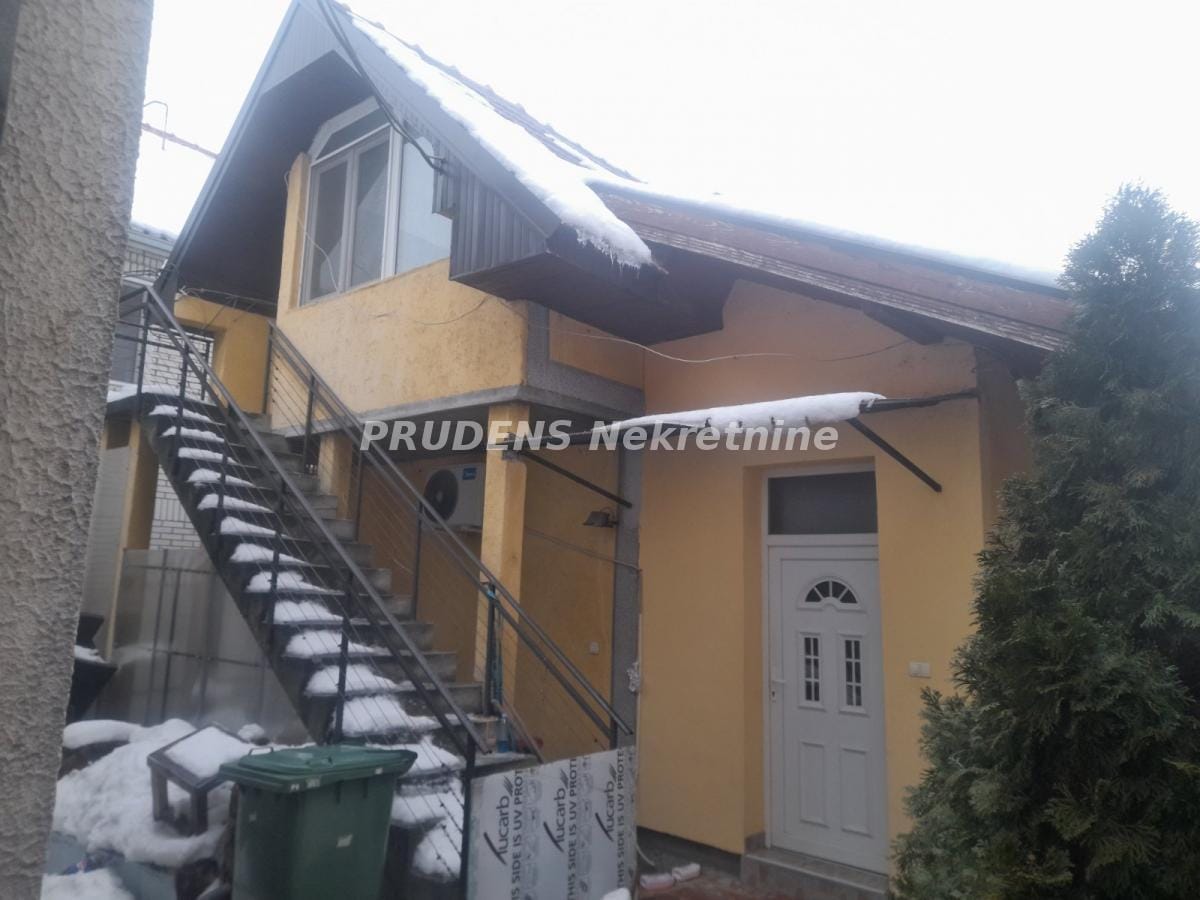 Kuća Prodaja Beograd  465 m2