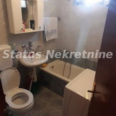 Stan Izdavanje Novi Sad  65 m2