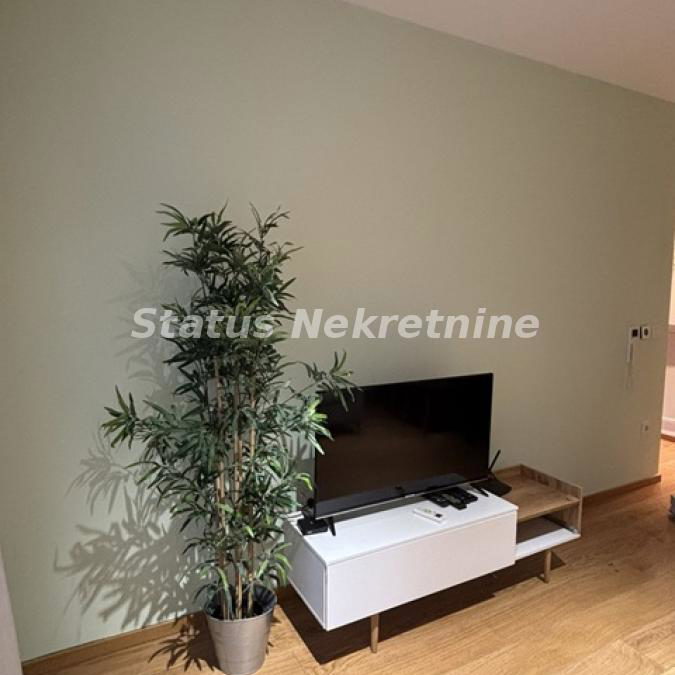 Stan Izdavanje Novi Sad  42 m2