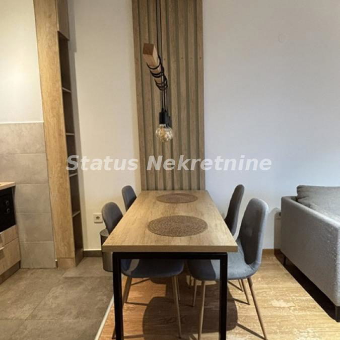 Stan Izdavanje Novi Sad  42 m2