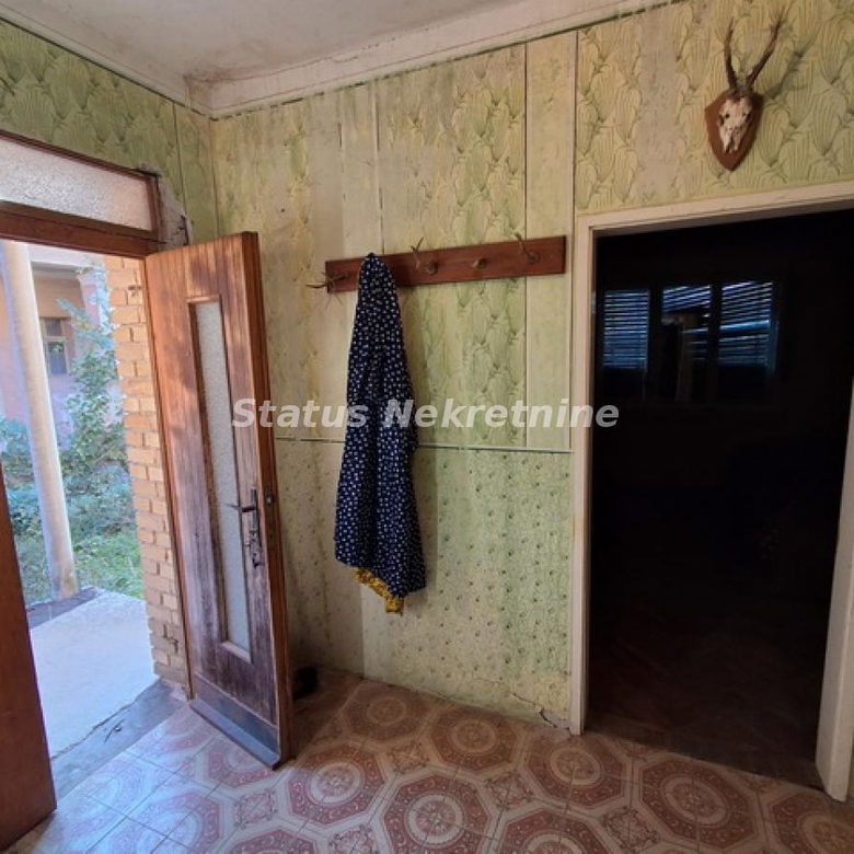 Kuća Prodaja Novi Sad  250 m2