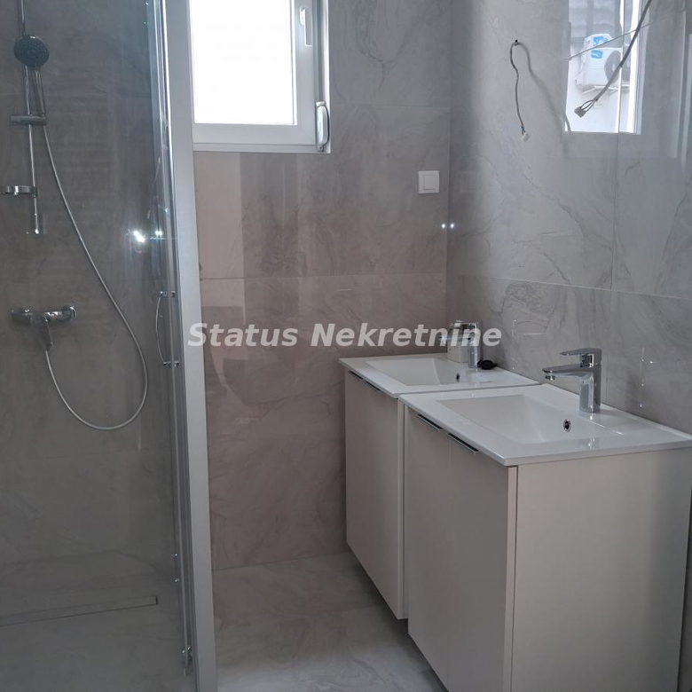 Stan Prodaja Novi Sad  129 m2