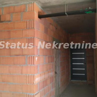 Lokal Prodaja Novi Sad  240 m2