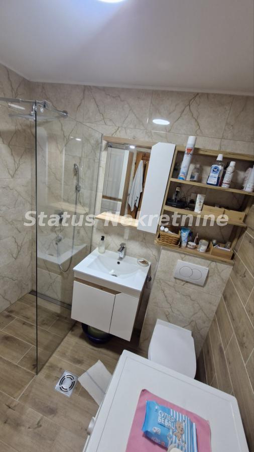 Stan Prodaja Novi Sad  68 m2