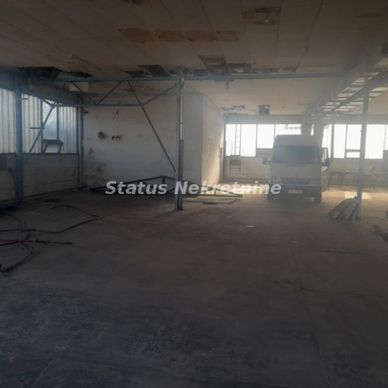 Lokal Izdavanje Novi Sad  300 m2