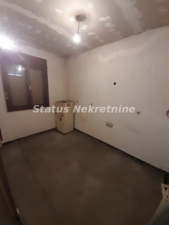Lokal Izdavanje Novi Sad Lokal Izdavanje Novi Sad 140 m2