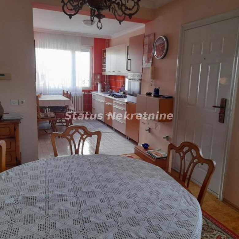Kuća Prodaja Novi Sad  360 m2