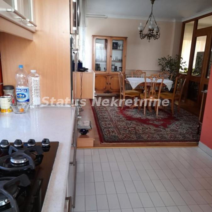 Kuća Prodaja Novi Sad  360 m2