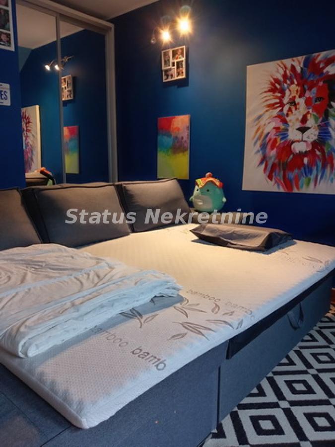 Stan Prodaja Novi Sad  96 m2