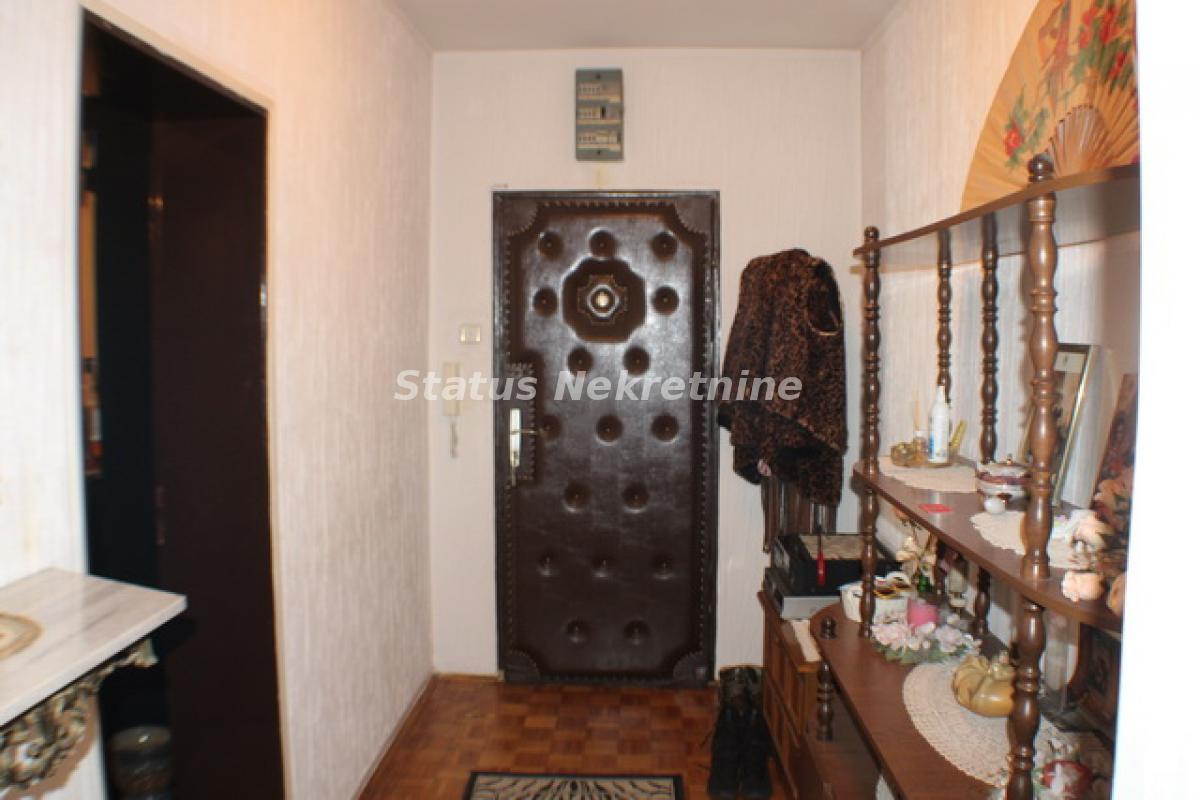 Stan Prodaja Novi Sad  64 m2