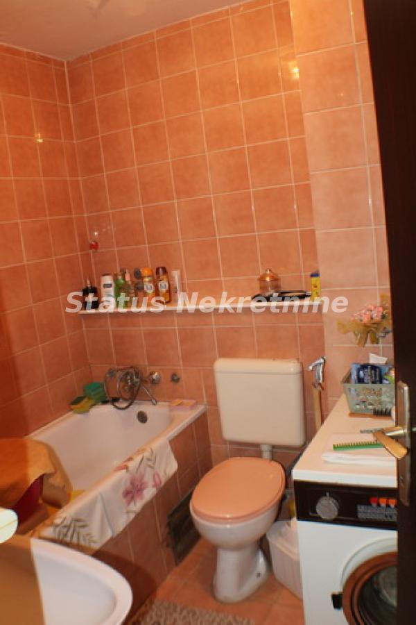 Stan Prodaja Novi Sad  64 m2