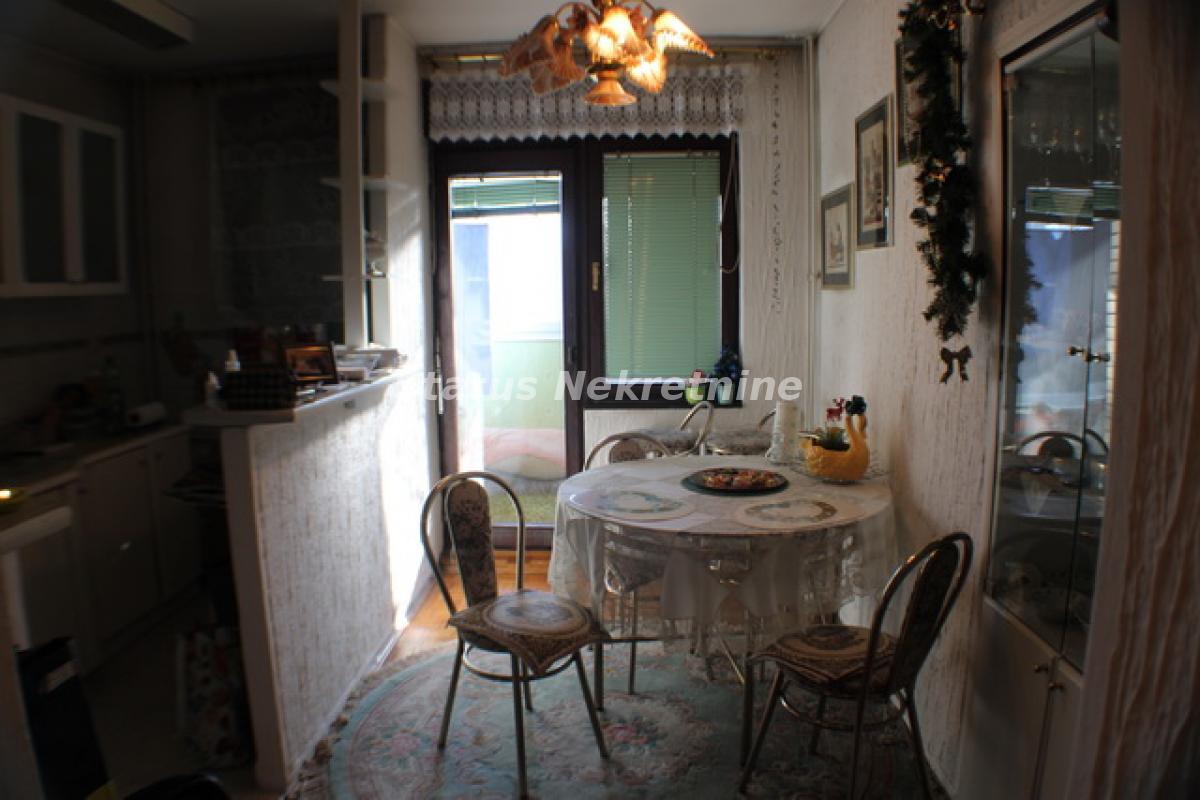 Stan Prodaja Novi Sad  64 m2