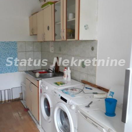 Kuća Prodaja Novi Sad  330 m2