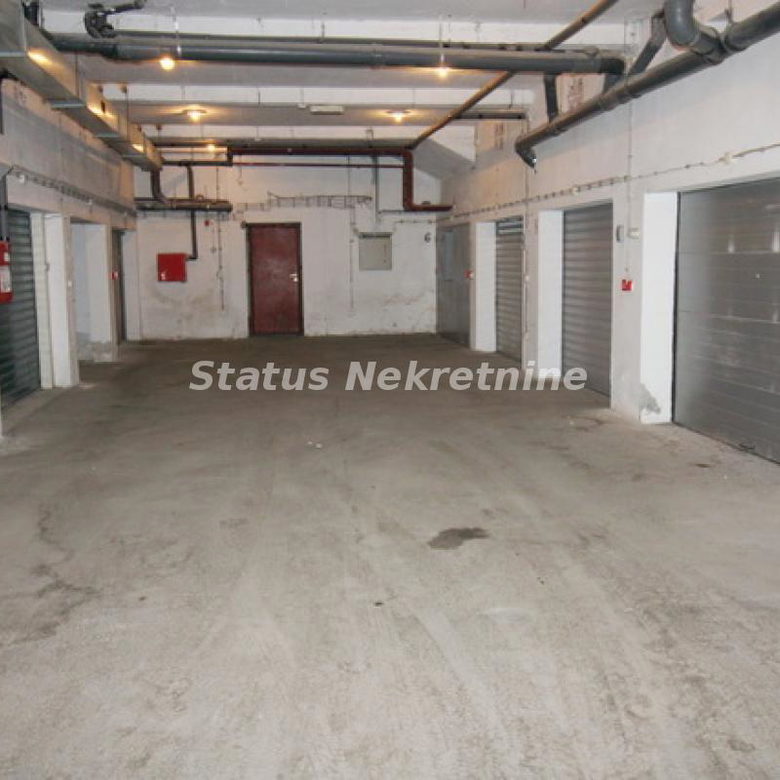 Garaža Prodaja Novi Sad  18 m2