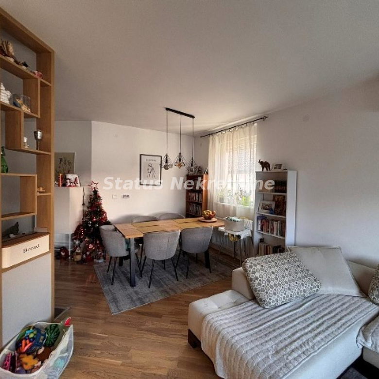 Stan Prodaja Novi Sad  82 m2