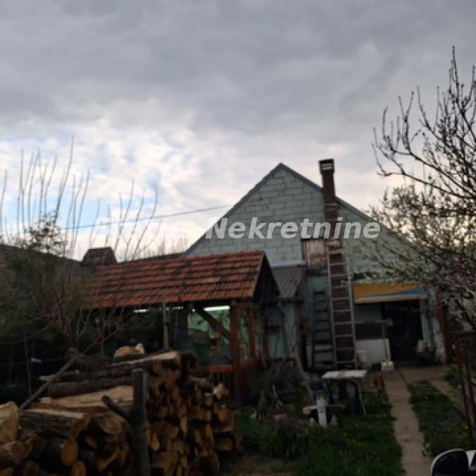 Kuća Prodaja Novi Sad  156 m2