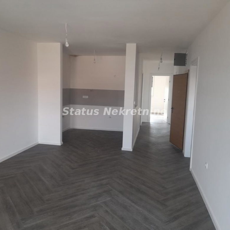 Stan Prodaja Novi Sad  80 m2