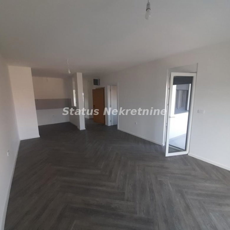 Stan Prodaja Novi Sad  80 m2