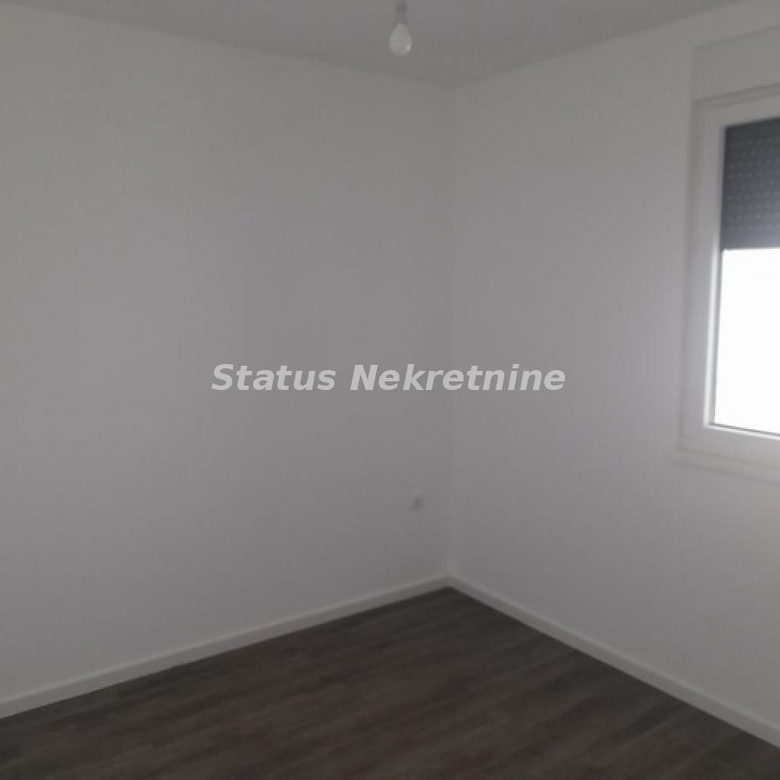 Stan Prodaja Novi Sad  80 m2