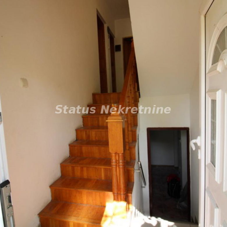 Kuća Prodaja Zrenjanin  332 m2