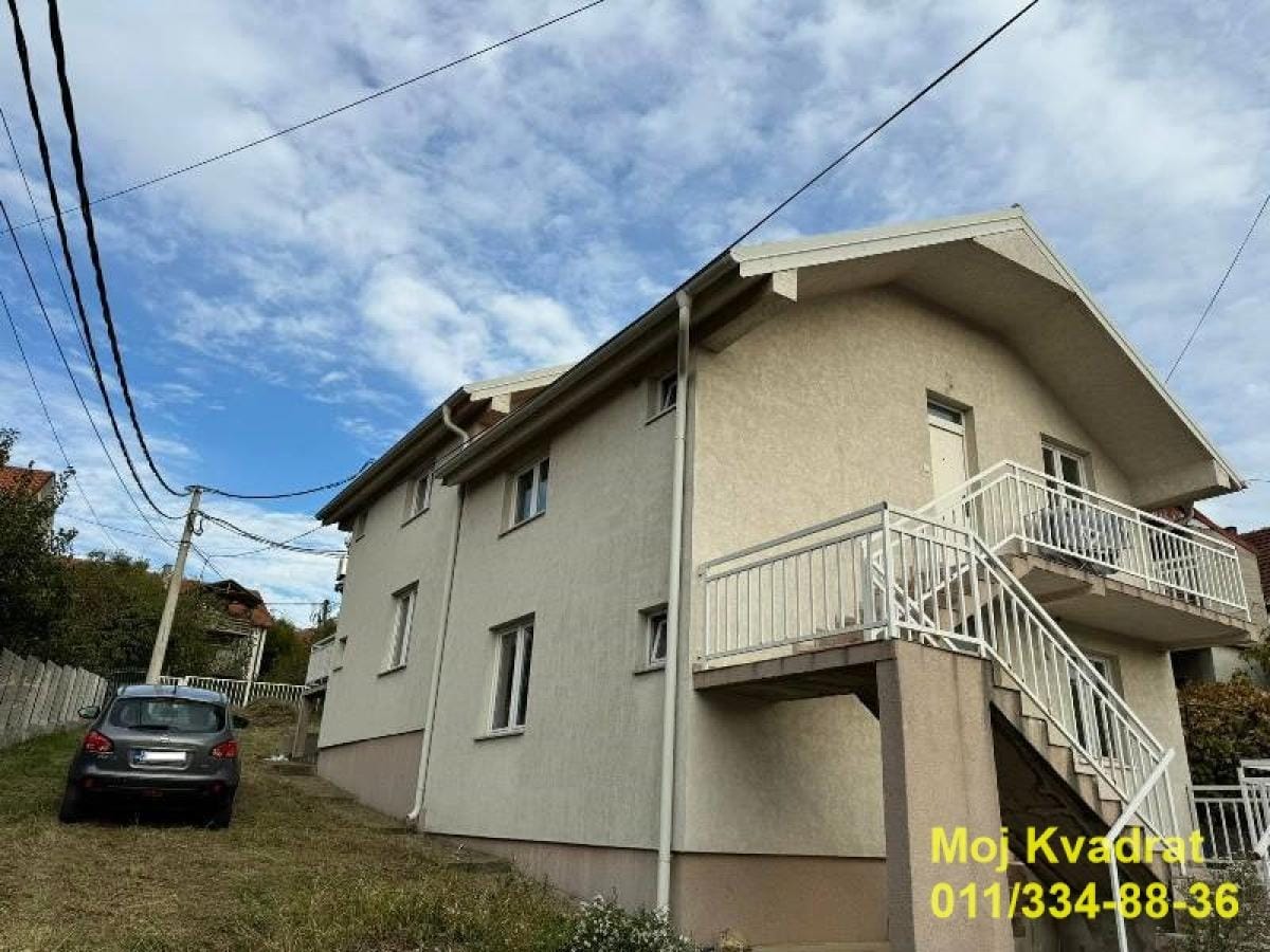 Kuća Prodaja Beograd Kaluđerica 255 m2