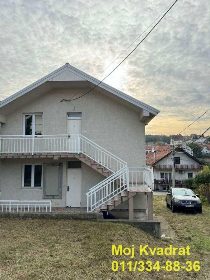 Kuća Prodaja Beograd Kaluđerica 255 m2