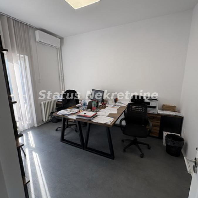 Lokal Izdavanje Novi Sad  120 m2