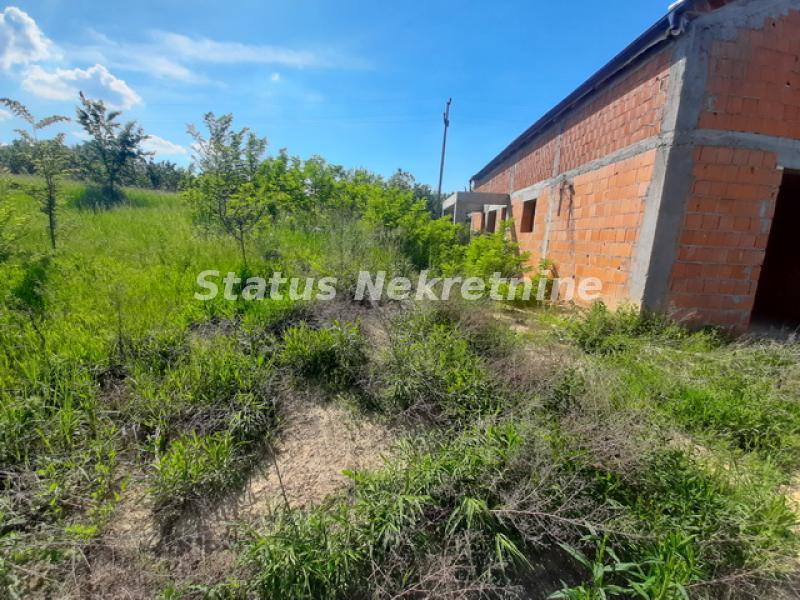 Kuća Prodaja Novi Sad  300 m2