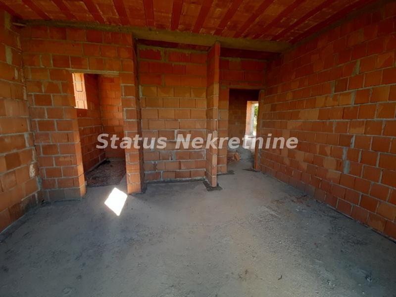 Kuća Prodaja Novi Sad  300 m2