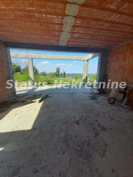 Kuća Prodaja Novi Sad  300 m2