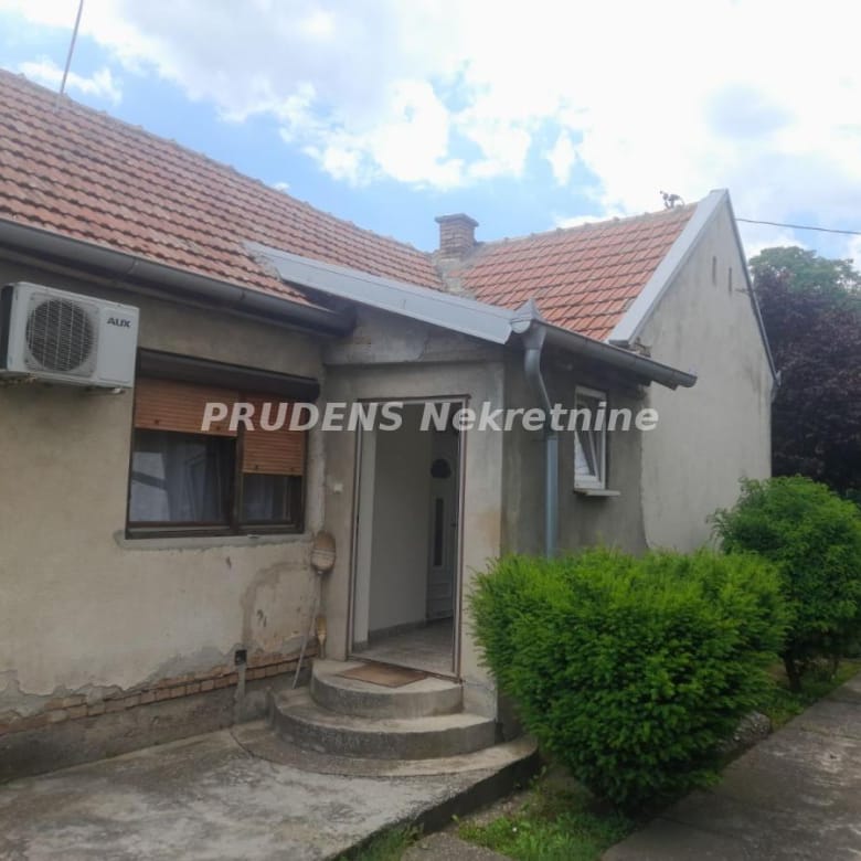 Kuća na prodaju, Surčin, Beograd, 70m², 234.000 €
