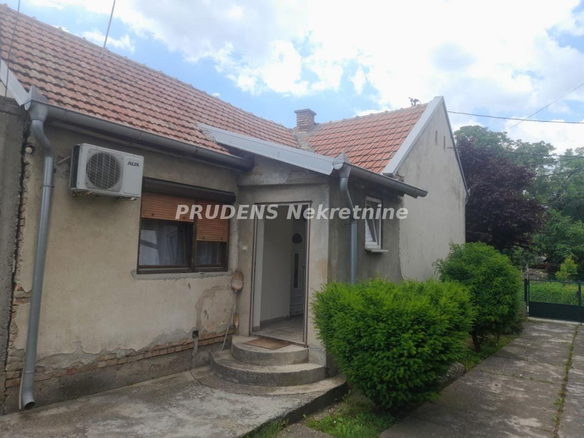 Kuća Prodaja Beograd  70 m2